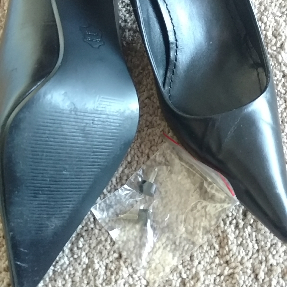 Pumps - Picture 2 of 2